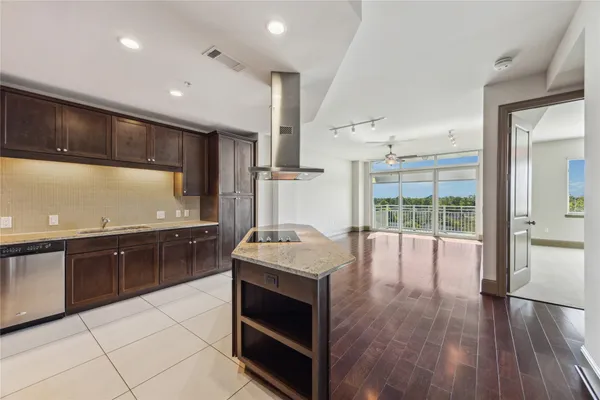 $2,606 | 9870 Gaylord Drive, Unit 1116, Houston, TX 77024