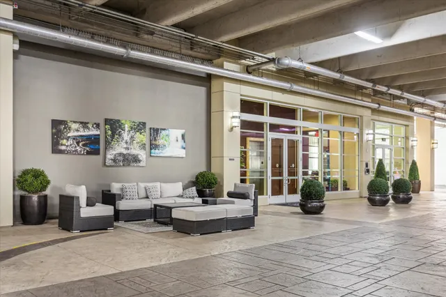 $2,606 | 9870 Gaylord Drive, Unit 1116, Houston, TX 77024