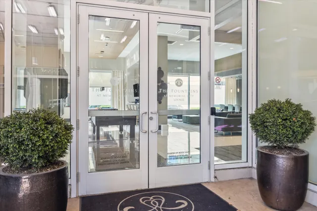 $2,606 | 9870 Gaylord Drive, Unit 1116, Houston, TX 77024