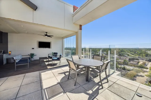 $2,606 | 9870 Gaylord Drive, Unit 1116, Houston, TX 77024