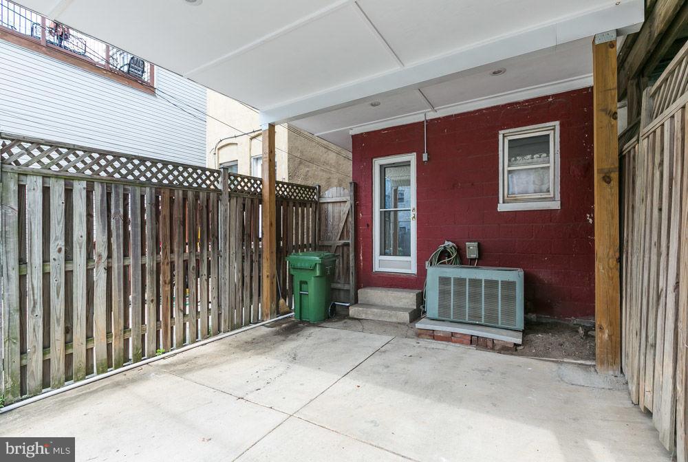 1250 Riverside Avenue Baltimore, MD 21230 - Photo 27 of 30 Protected From the Weather!