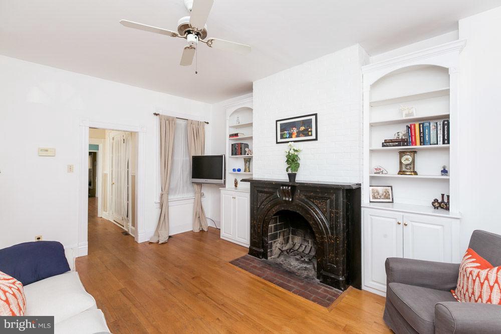 1250 Riverside Avenue Baltimore, MD 21230 - Photo 7 of 30 Flows Into Large, Separate Dining Room