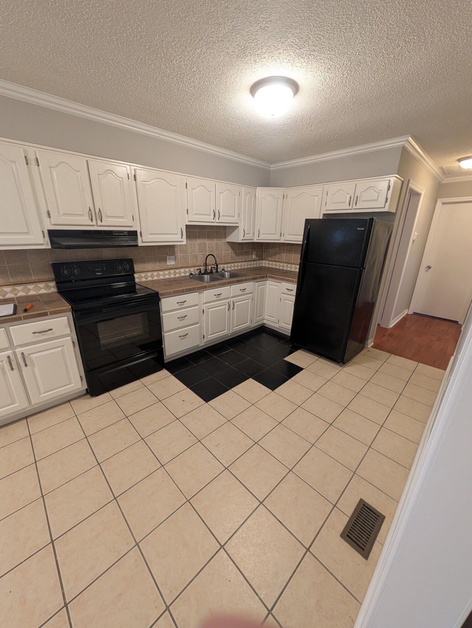 4063 Old Salem Road London, KY 40741 - Photo 22 of 38 3974