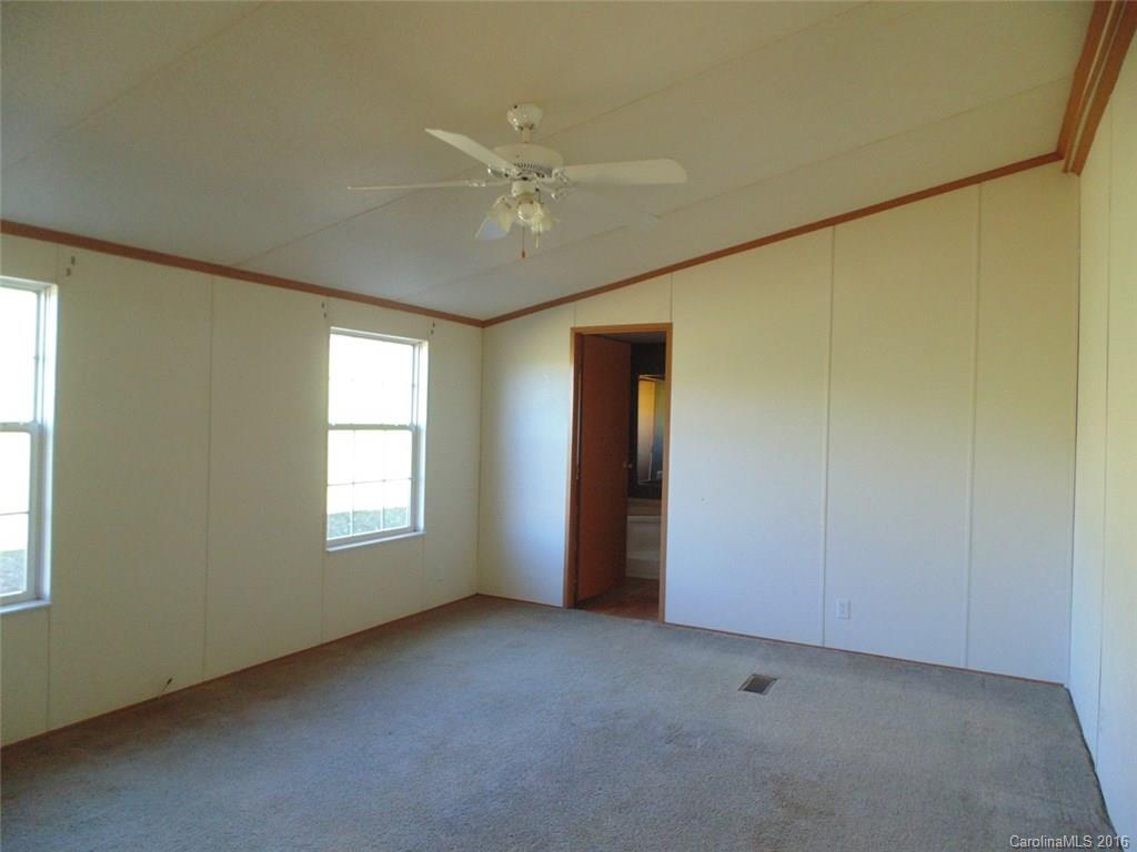 962 Hyder Mountain Road Clyde, NC 28721 - Photo 12 of 15