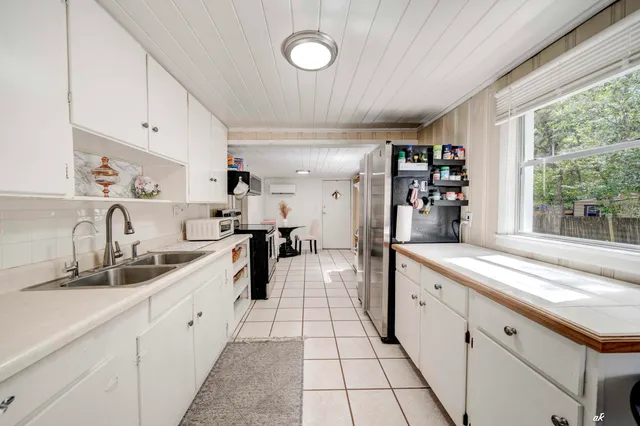 $215,000 | 815 Oakridge Road, Fort Walton Beach, FL 32547