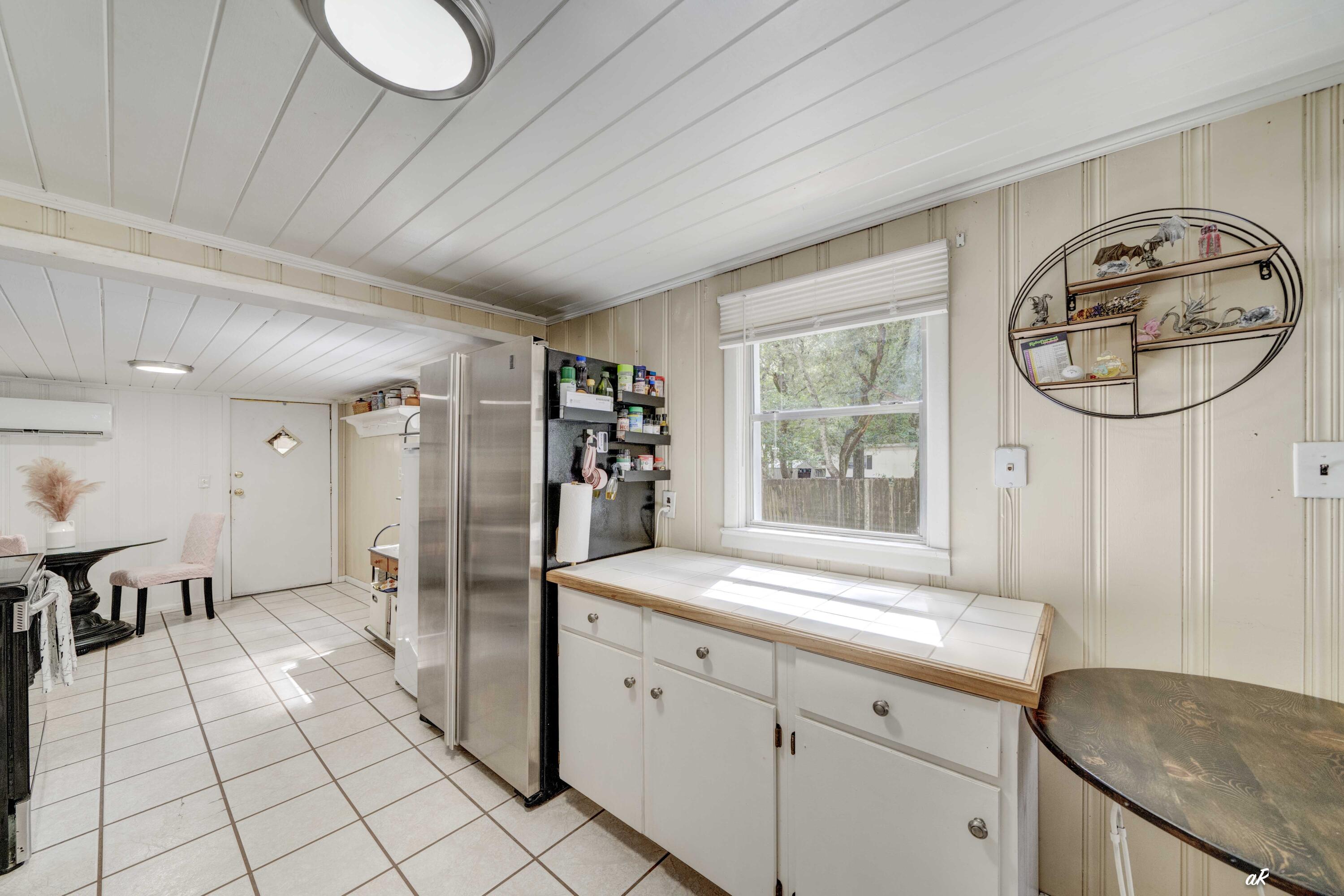 815 Oakridge Road Fort Walton Beach, FL 32547 - Photo 15 of 24 Kitchen-2