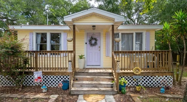 $215,000 | 815 Oakridge Road, Fort Walton Beach, FL 32547