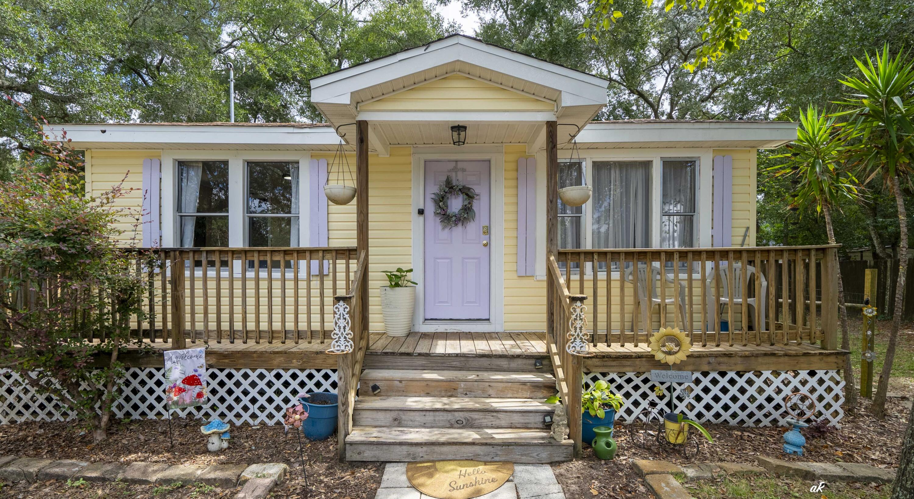 815 Oakridge Road Fort Walton Beach, FL 32547 - Photo 2 of 24 Front-3