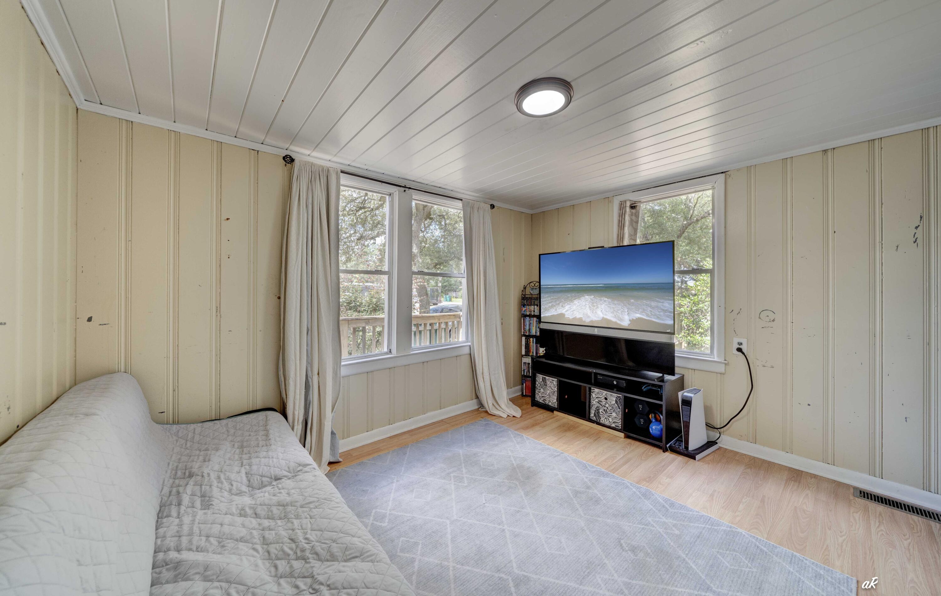 815 Oakridge Road Fort Walton Beach, FL 32547 - Photo 23 of 24 Bedroom 3a