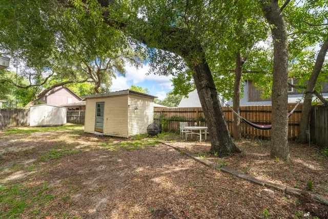 $215,000 | 815 Oakridge Road, Fort Walton Beach, FL 32547