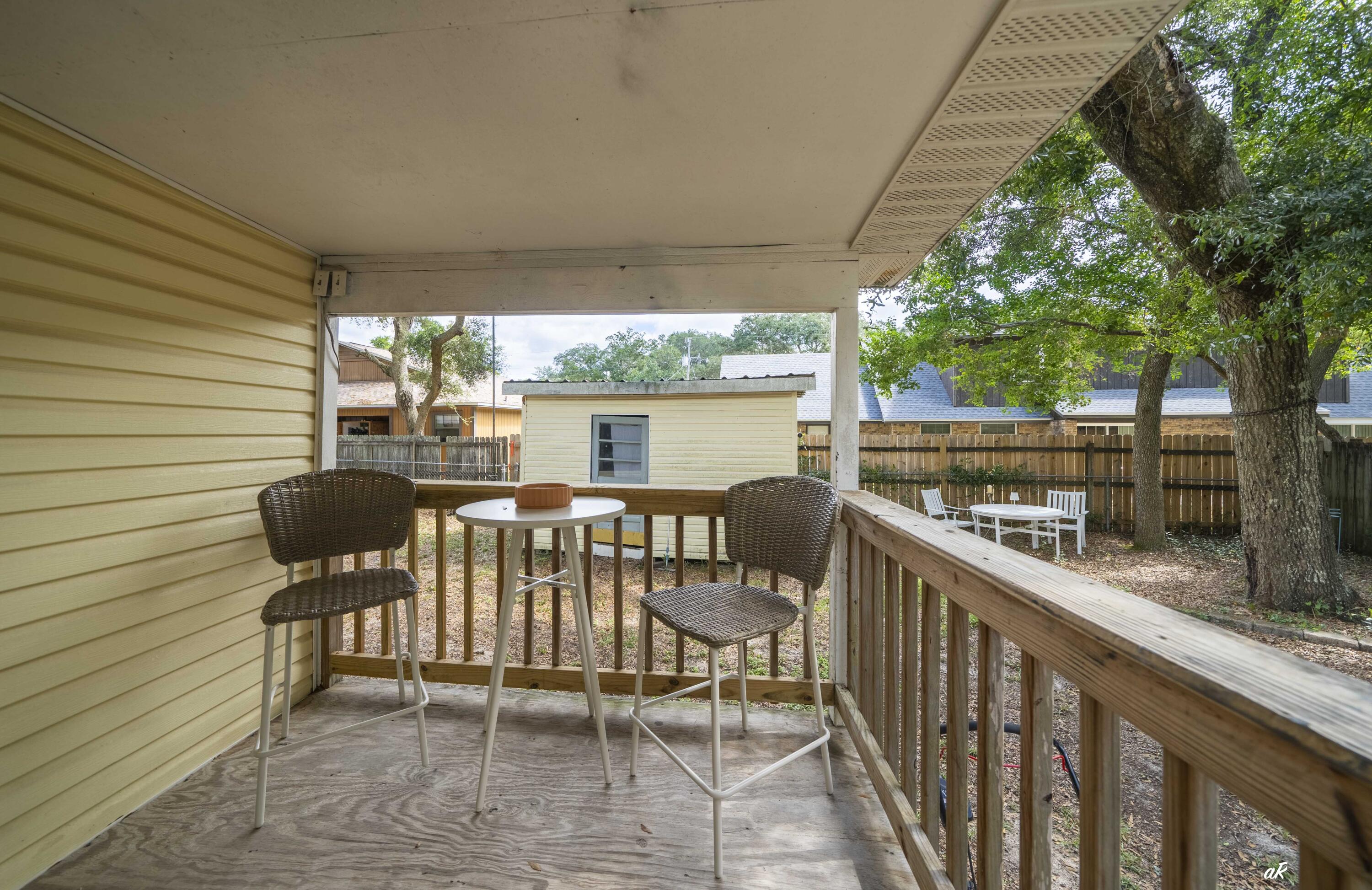 815 Oakridge Road Fort Walton Beach, FL 32547 - Photo 8 of 24 Deck