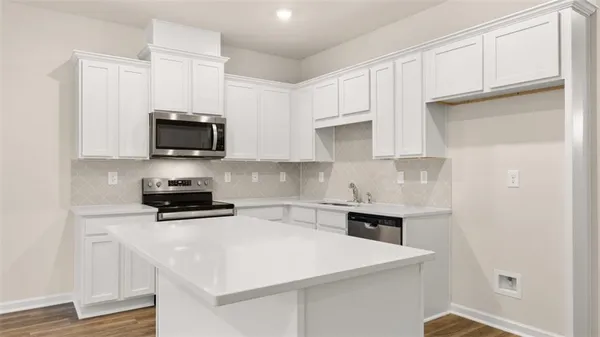 $230,910 | 208 Kenmore Circle, Perry, GA 31069