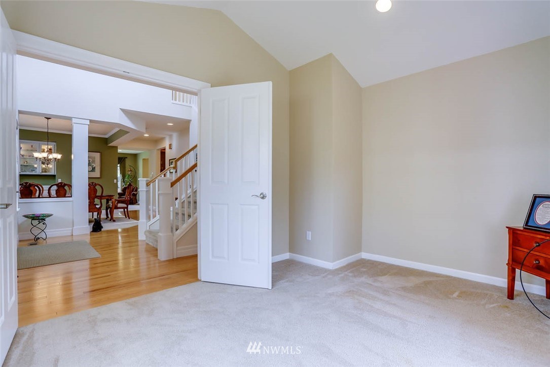 17136 164th Way Southeast Renton, WA 98058 - Photo 17 of 34