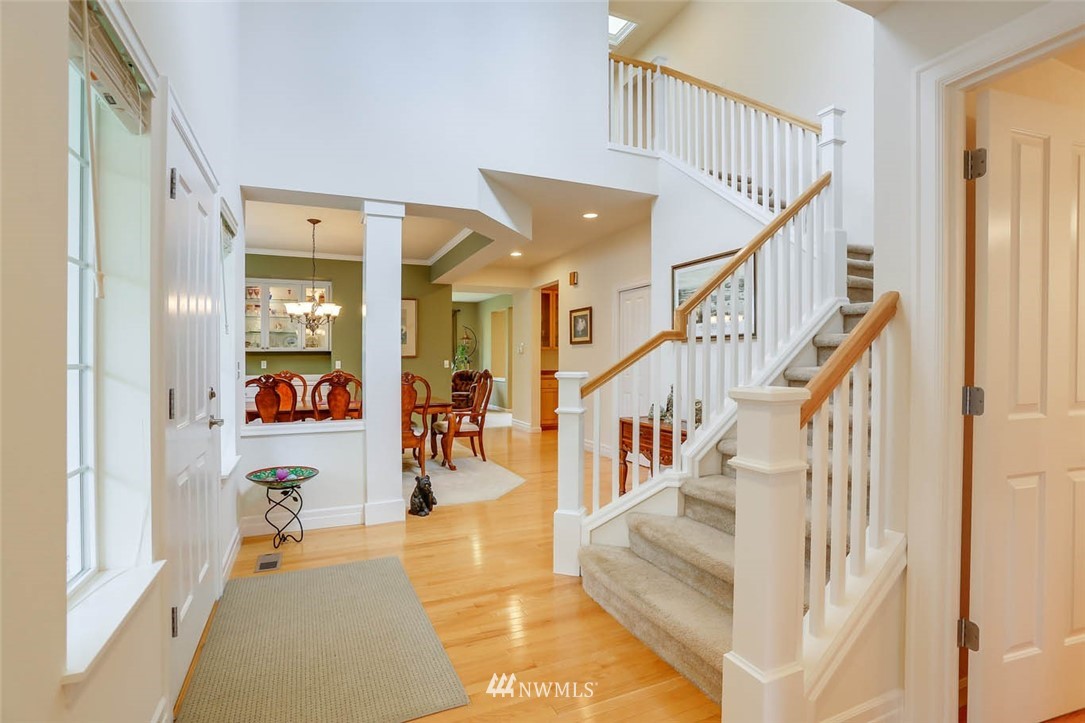 17136 164th Way Southeast Renton, WA 98058 - Photo 4 of 34