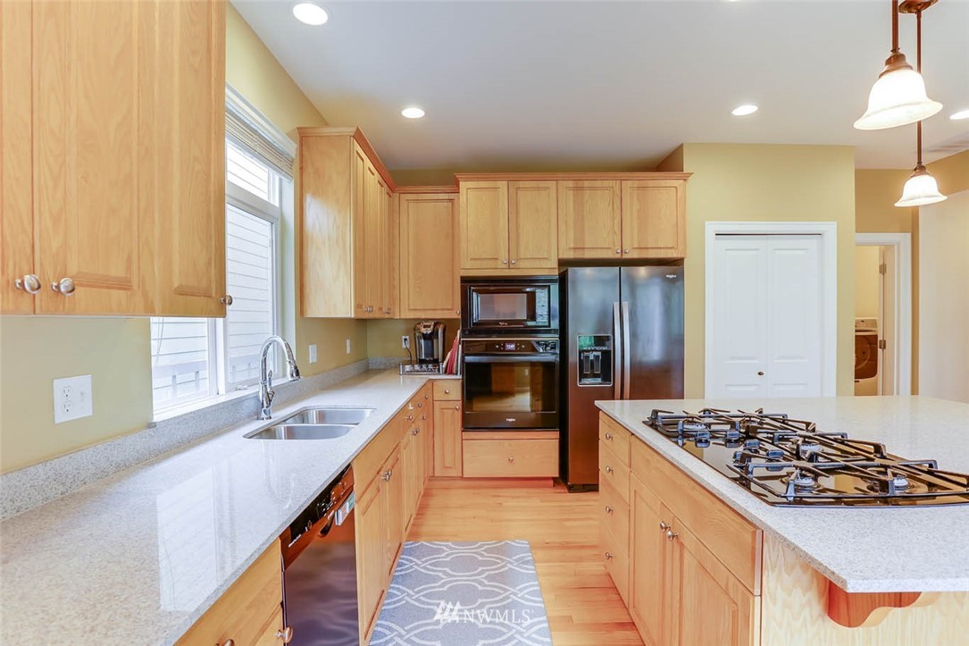 17136 164th Way Southeast Renton, WA 98058 - Photo 10 of 34