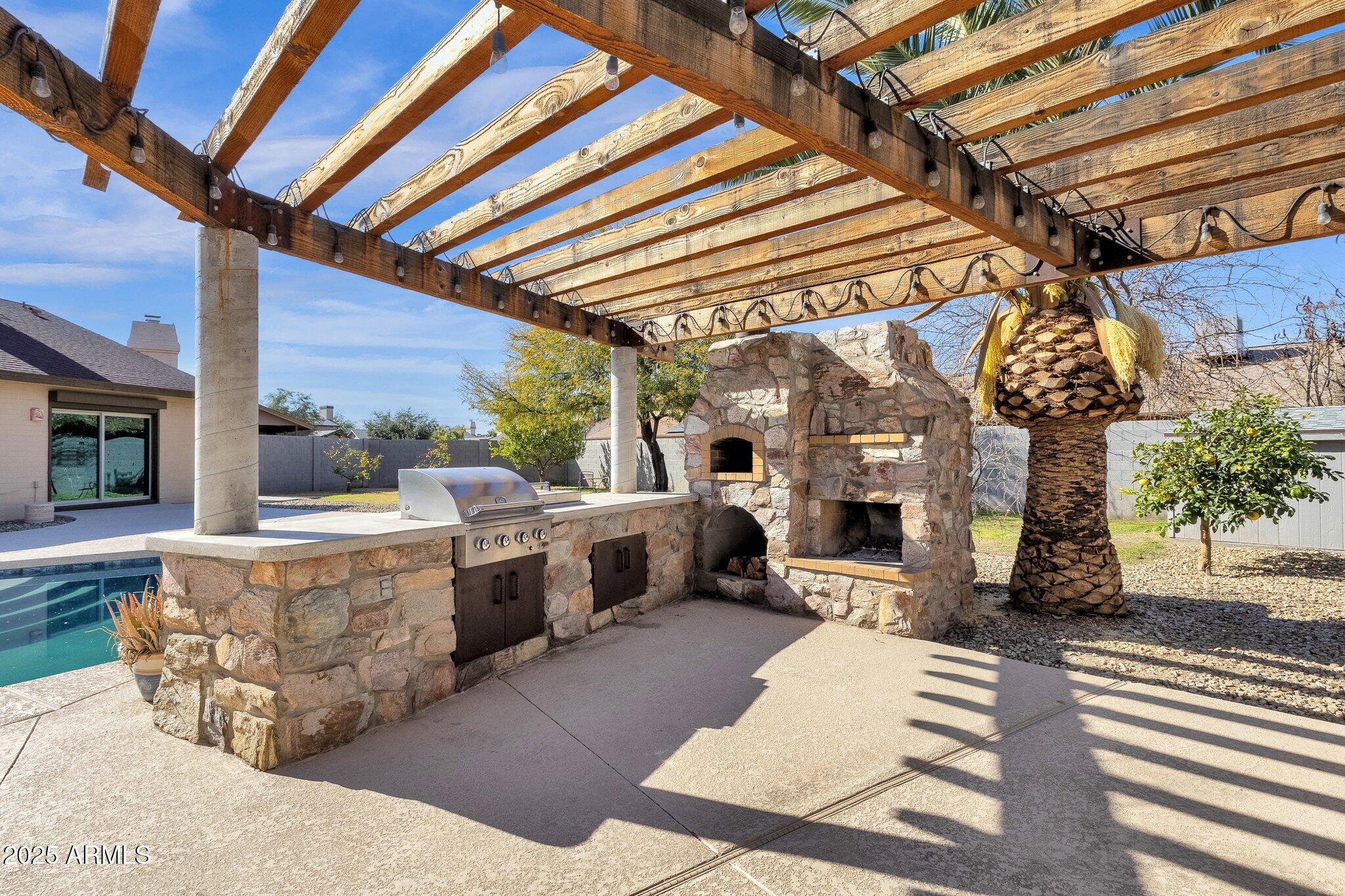 6052 West Grandview Road Glendale, AZ 85306 - Photo 3 of 42 Neopolitan Style Pizza Oven