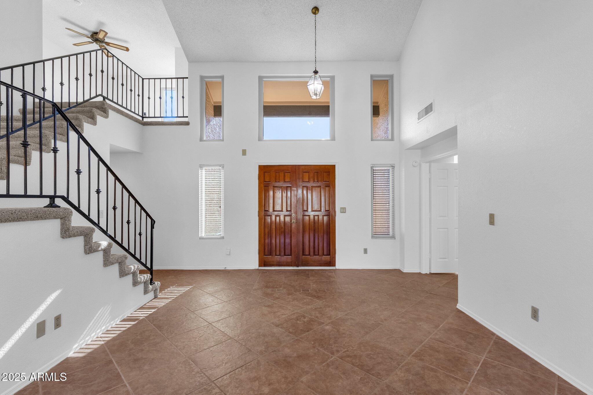 6052 West Grandview Road Glendale, AZ 85306 - Photo 8 of 42 Grand Entry
