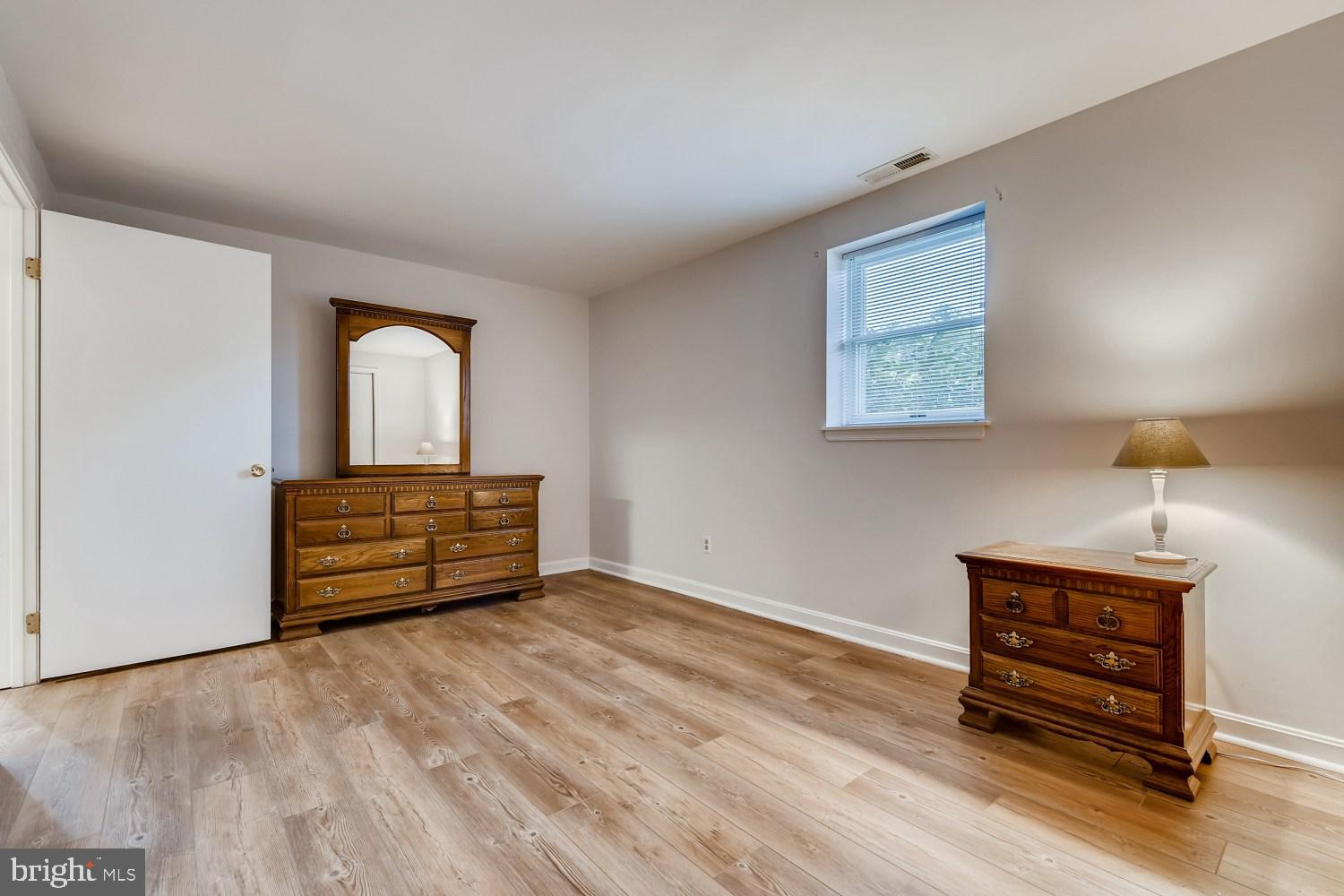 9003 Throgmorton Road Baltimore, MD 21234 - Photo 22 of 28
