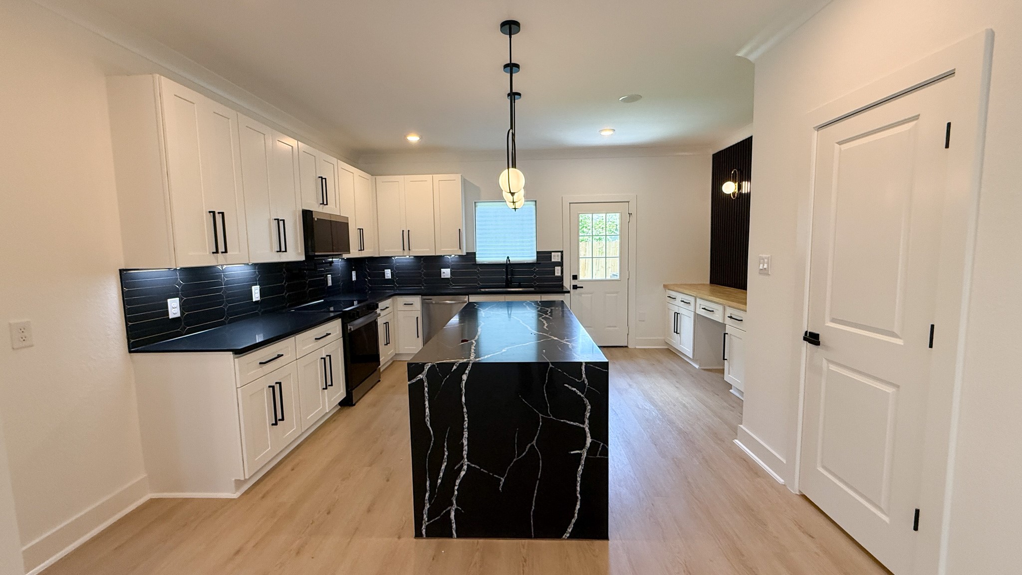 5414 Ina Street Houston, TX 77028 - Photo 4 of 19