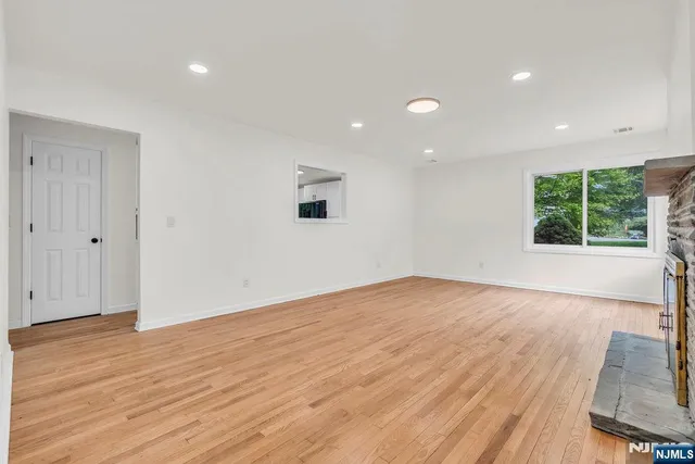 $3,200 | 55 Orchard Drive, Vernon, NJ 07462