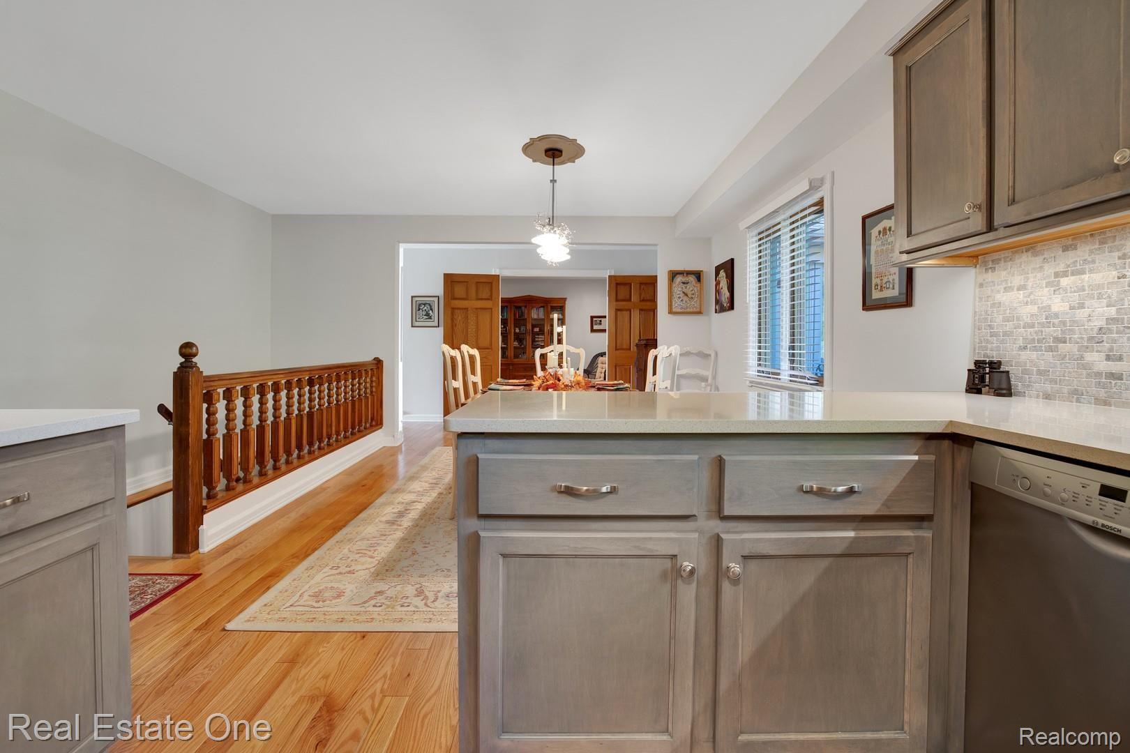 246 Old Perch Road Rochester, MI 48309 - Photo 12 of 29 IMG_7646.jpg