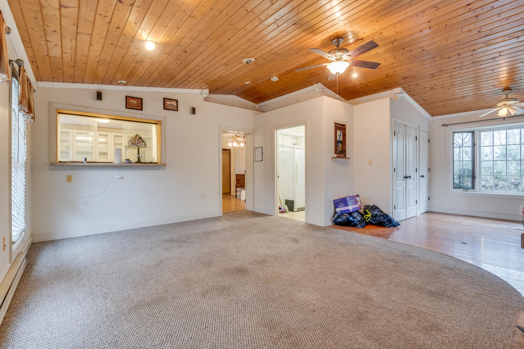 4248 Reedy Creek Road Bristol, VA 24202 - Photo 12 of 44 011
