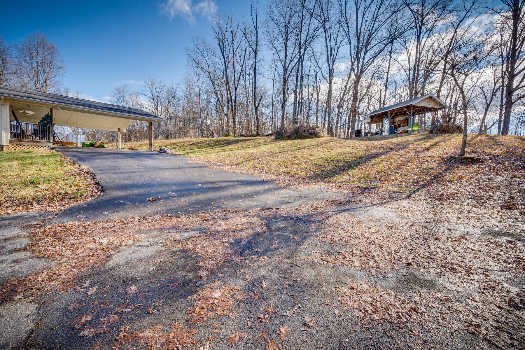 4248 Reedy Creek Road Bristol, VA 24202 - Photo 34 of 44 033