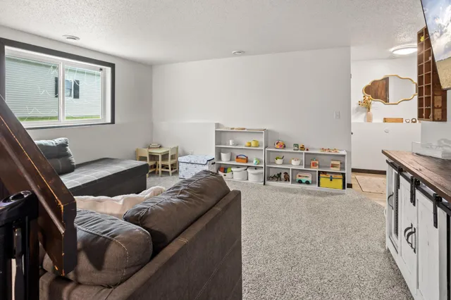 $265,900 | 1438 Suntree Drive, West Fargo, ND 58078