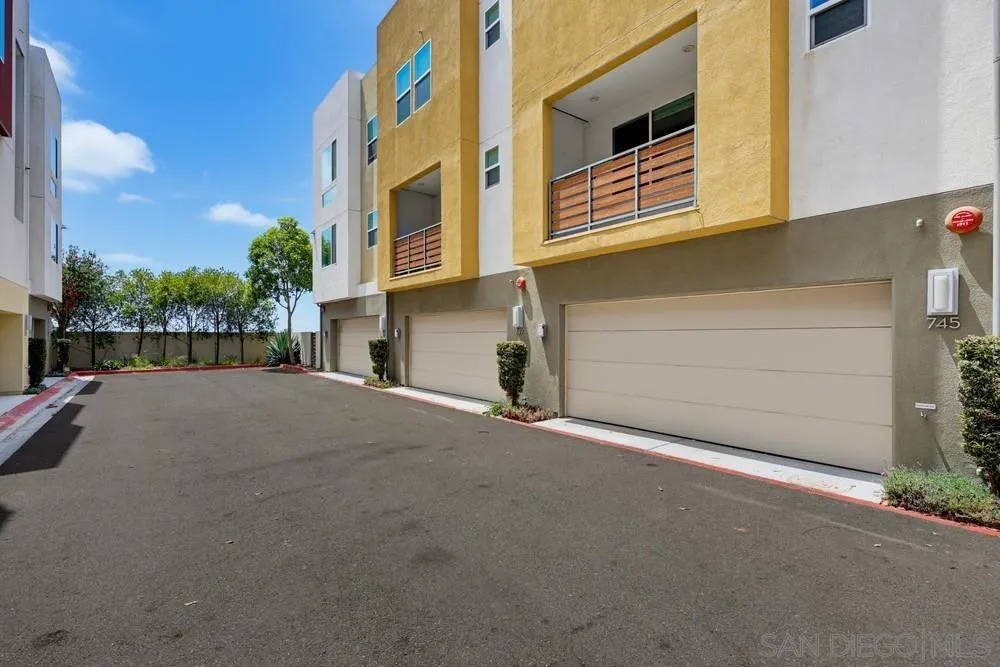 745 Shoreline Road Chula Vista, CA 91910 - Photo 53 of 57 Garage