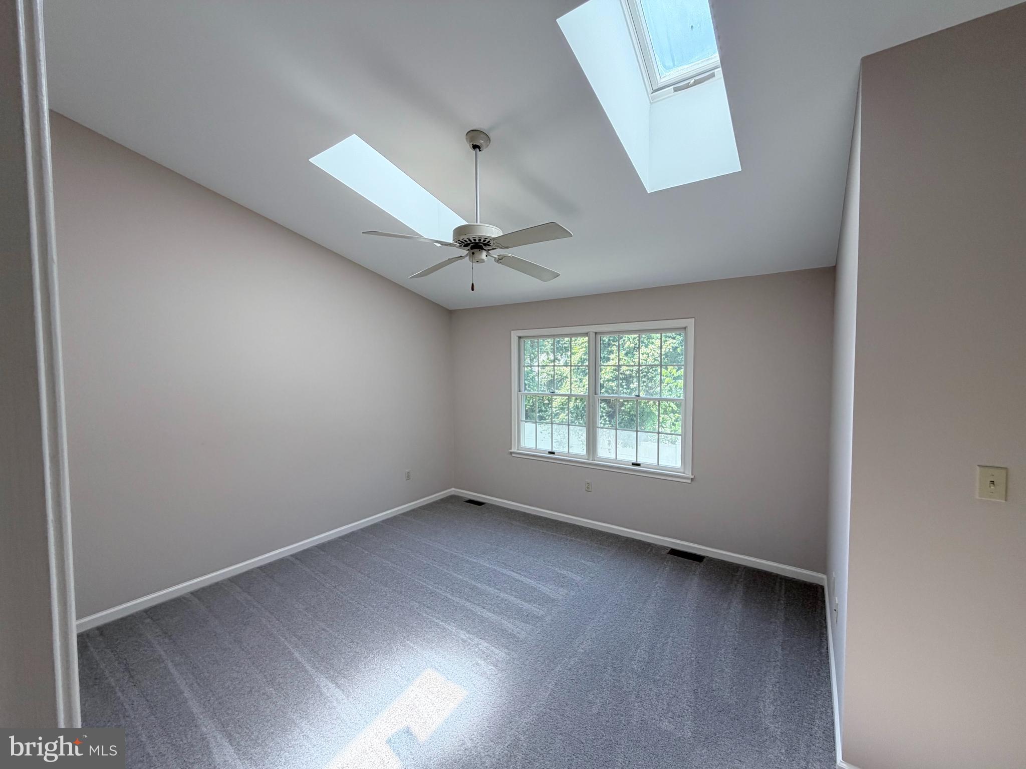 1514 Ravena Street, Unit Q Bethlehem, PA 18015 - Photo 11 of 22 Spacious Primary Bedroom