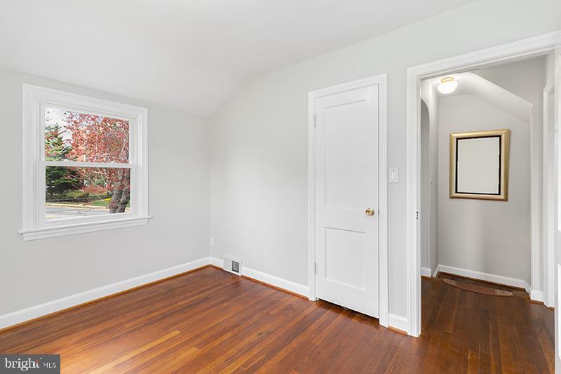 3703 1st Road South Arlington, VA 22204 - Photo 21 of 30
