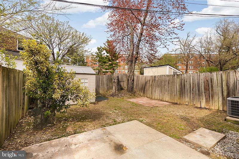 3703 1st Road South Arlington, VA 22204 - Photo 26 of 30