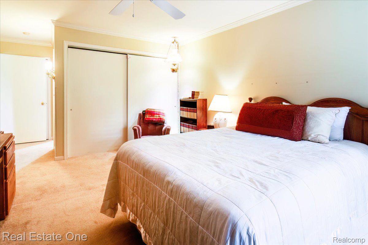 951 Wexford Way Rochester, MI 48307 - Photo 25 of 46 Gallery Image 25