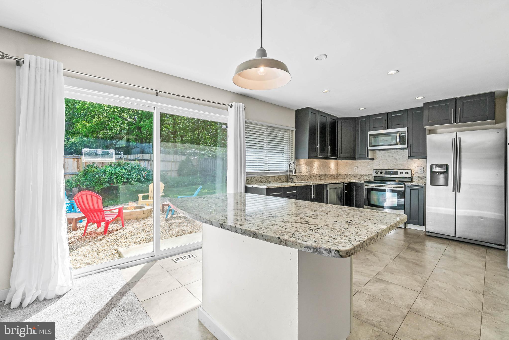 9200 Centerway Road Gaithersburg, MD 20879 - Photo 8 of 28 Kitchen