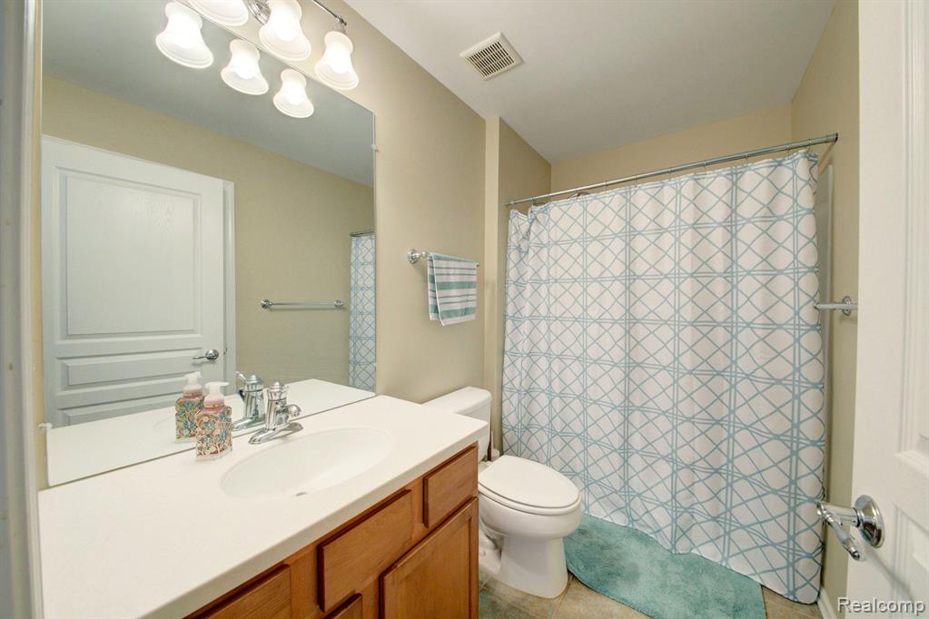 1947 Vanderbilt Road Canton, MI 48188 - Photo 34 of 46