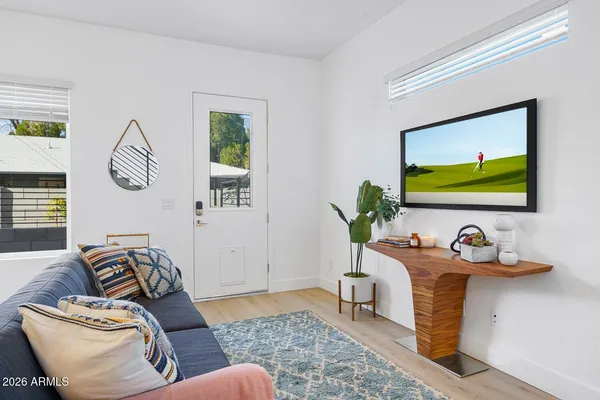 $2,595 | 1247 East Colter Street, Unit 5, Phoenix, AZ 85014