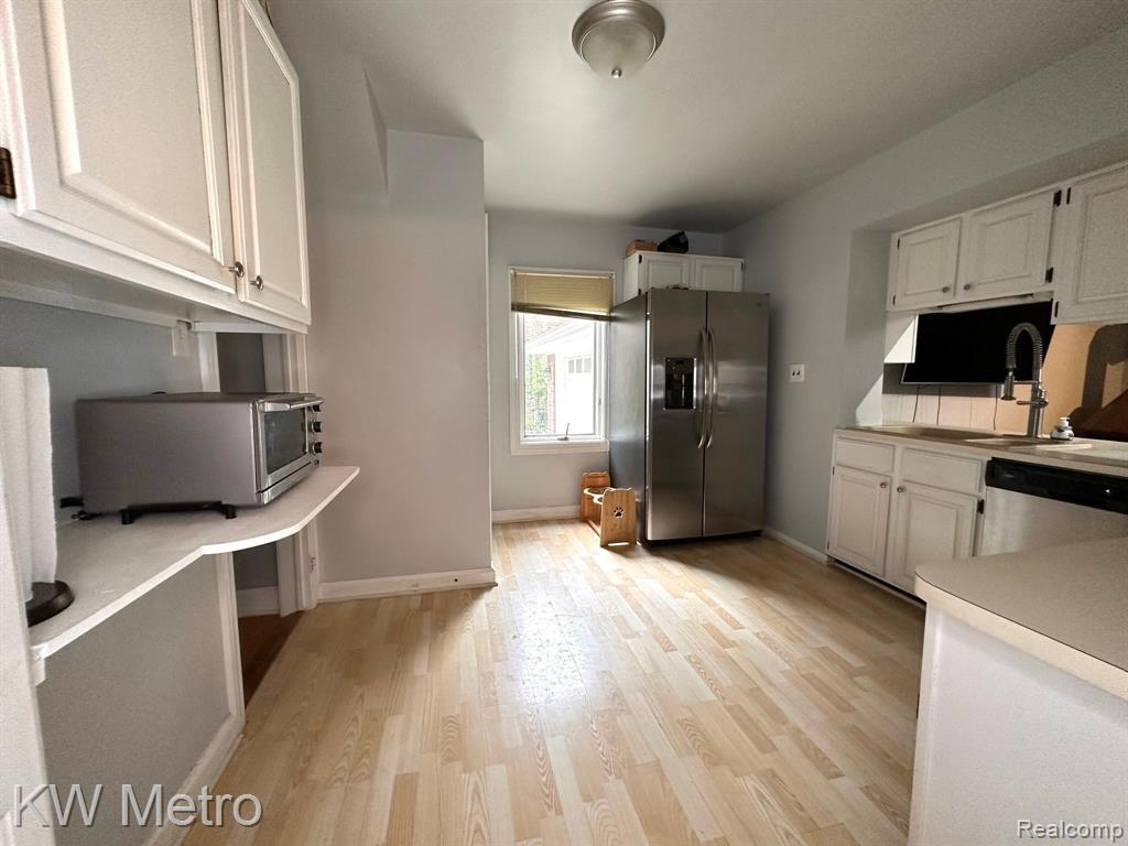 2724 Trafford Road Royal Oak, MI 48073 - Photo 12 of 22