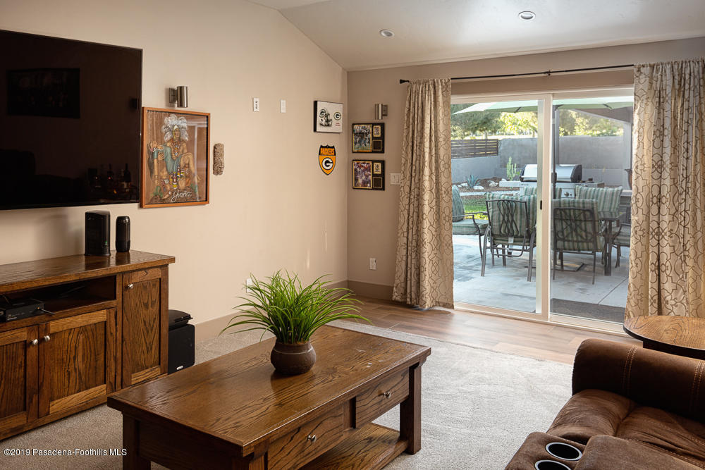 1617 Meadowbrook Road Altadena, CA 91001 - Photo 14 of 33 1617 Meadowbrook Pierre Galant-14