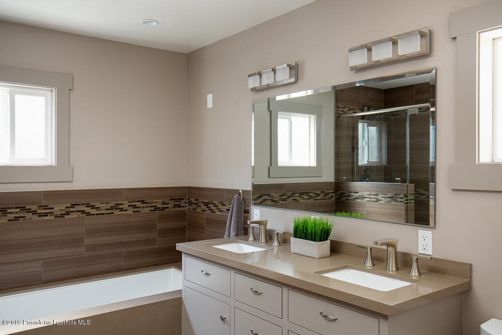 1617 Meadowbrook Road Altadena, CA 91001 - Photo 17 of 33 1617 Meadowbrook Pierre Galant-17