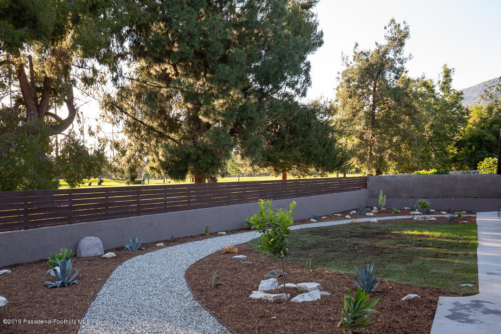 1617 Meadowbrook Road Altadena, CA 91001 - Photo 29 of 33 1617 Meadowbrook Pierre Galant-29