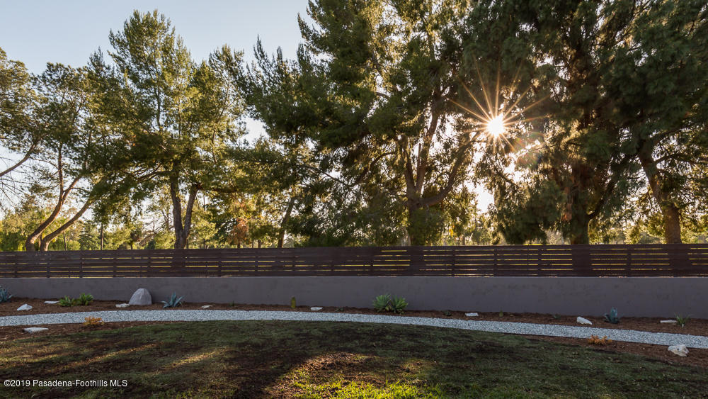 1617 Meadowbrook Road Altadena, CA 91001 - Photo 31 of 33 1617 Meadowbrook Pierre Galant-31
