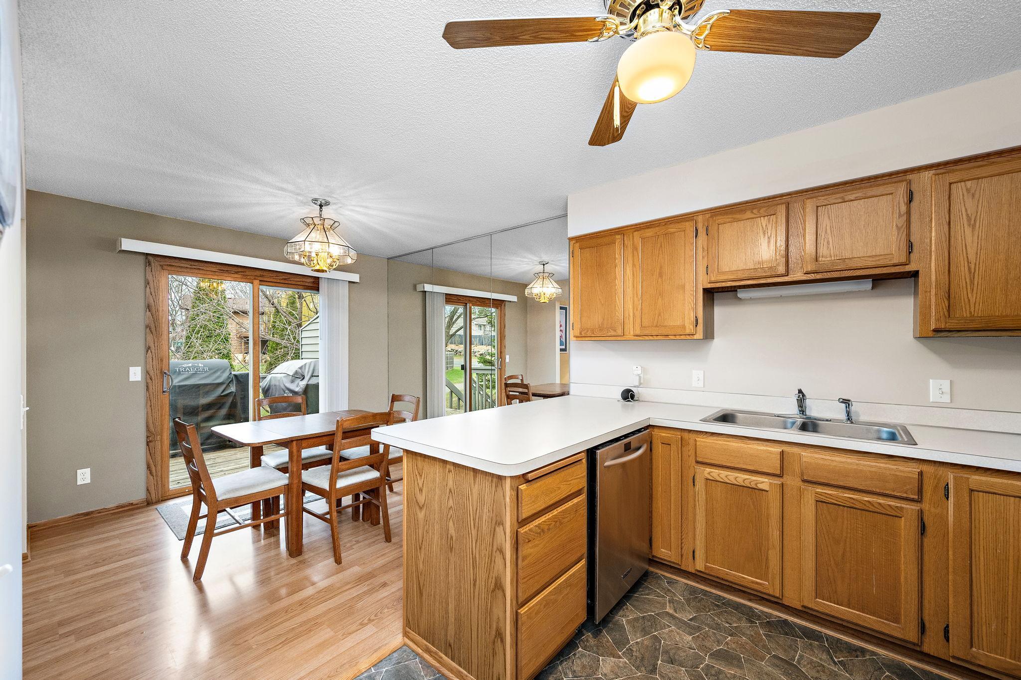 6213 Magda Drive Maple Grove, MN 55369 - Photo 6 of 30