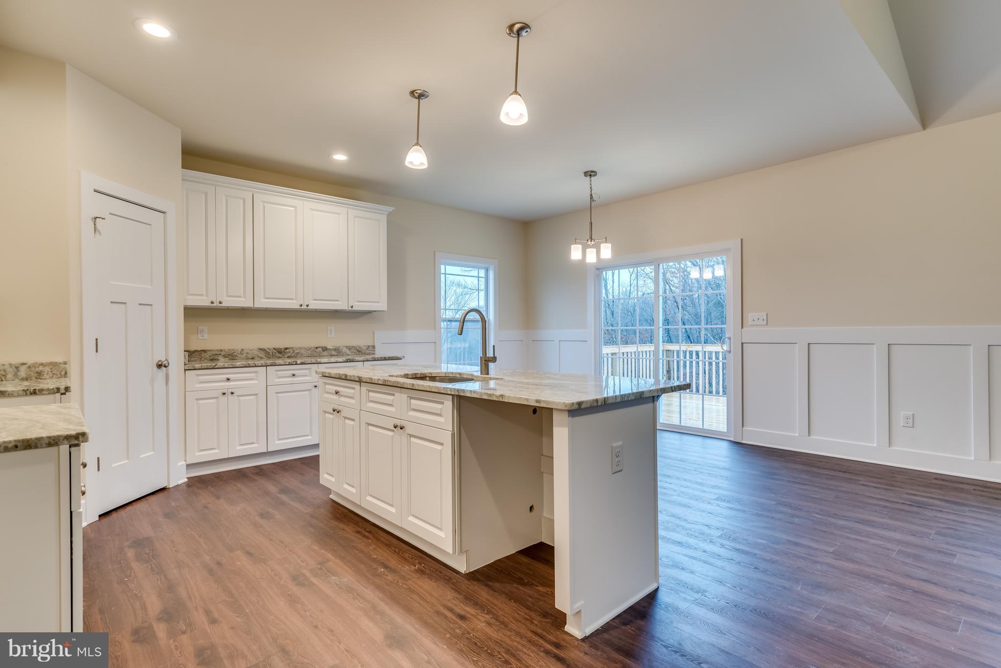 1260 Riparian Drive Falling Waters, WV 25419 - Photo 7 of 36 Pendant lights