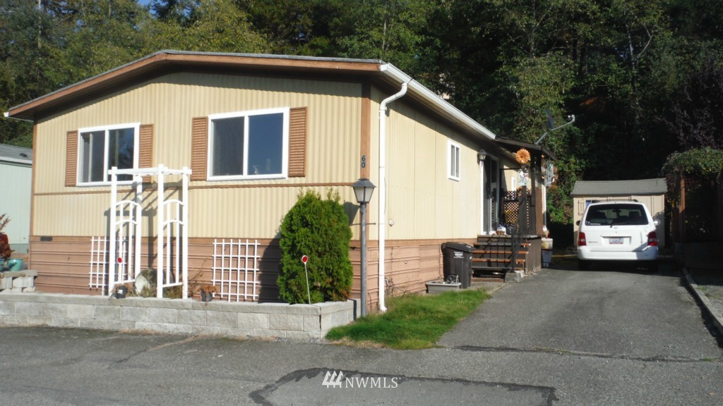 7701 Hardeson Road, Unit 60 Everett, WA 98203 - Photo 1 of 14
