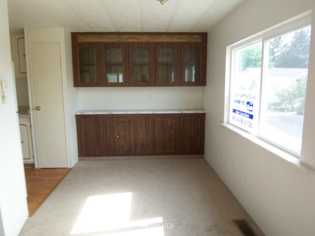 7701 Hardeson Road, Unit 60 Everett, WA 98203 - Photo 3 of 14