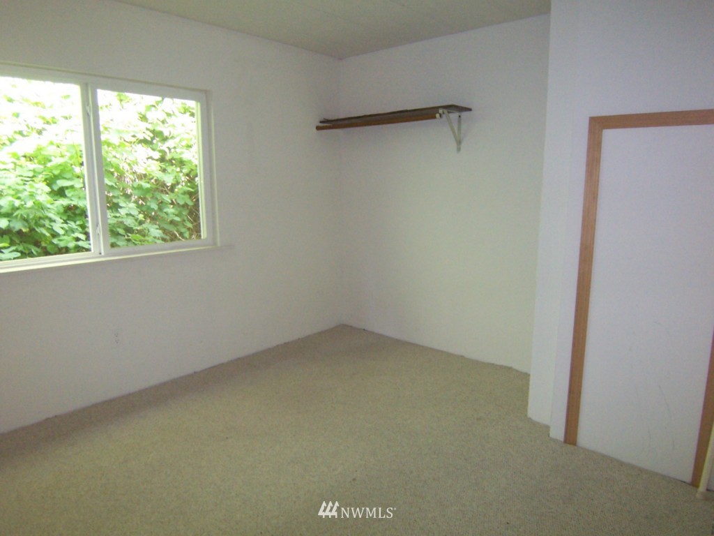 7701 Hardeson Road, Unit 60 Everett, WA 98203 - Photo 7 of 14