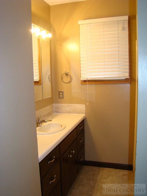 234 Pine Run Road Boone, NC 28607 - Photo 4 of 15 Gallery Image 4