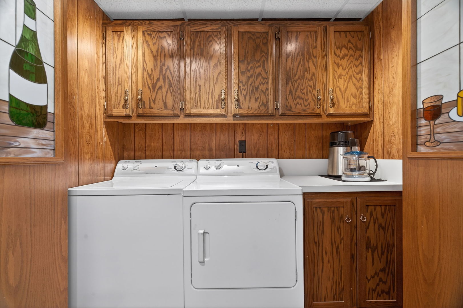 1504 Woodbridge Road, Unit 1A Joliet, IL 60436 - Photo 15 of 32 a utility room with dryer and washer