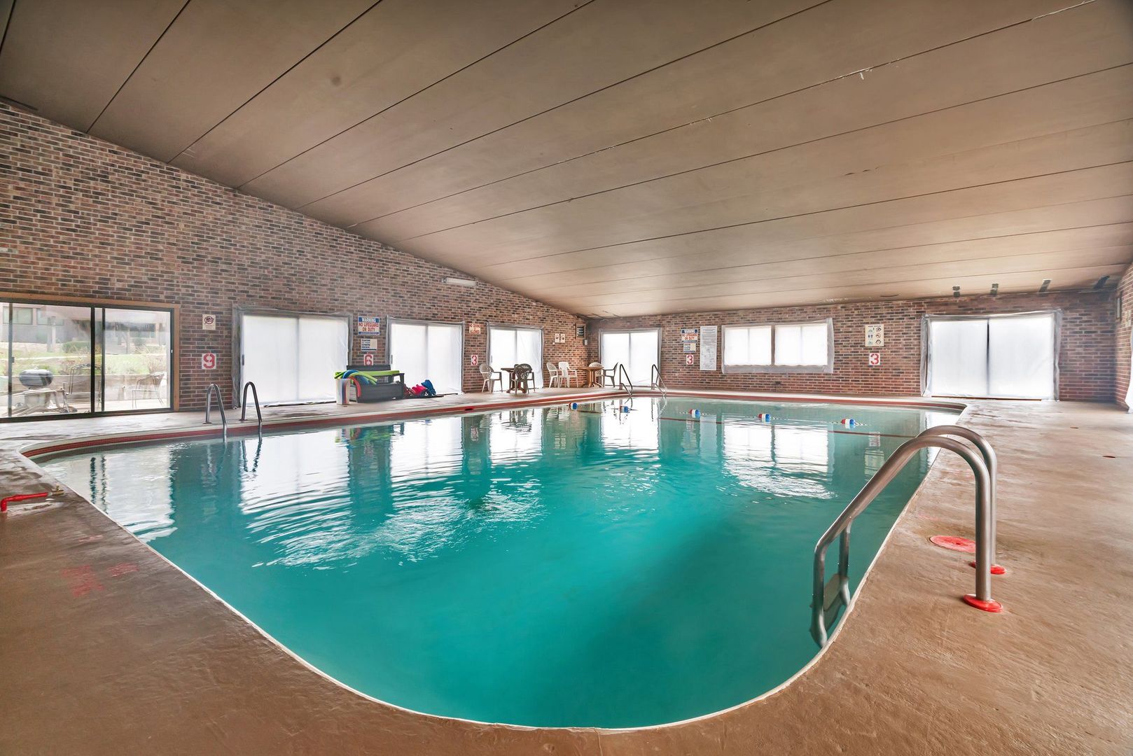 1504 Woodbridge Road, Unit 1A Joliet, IL 60436 - Photo 34 of 34 a view of a swimming pool