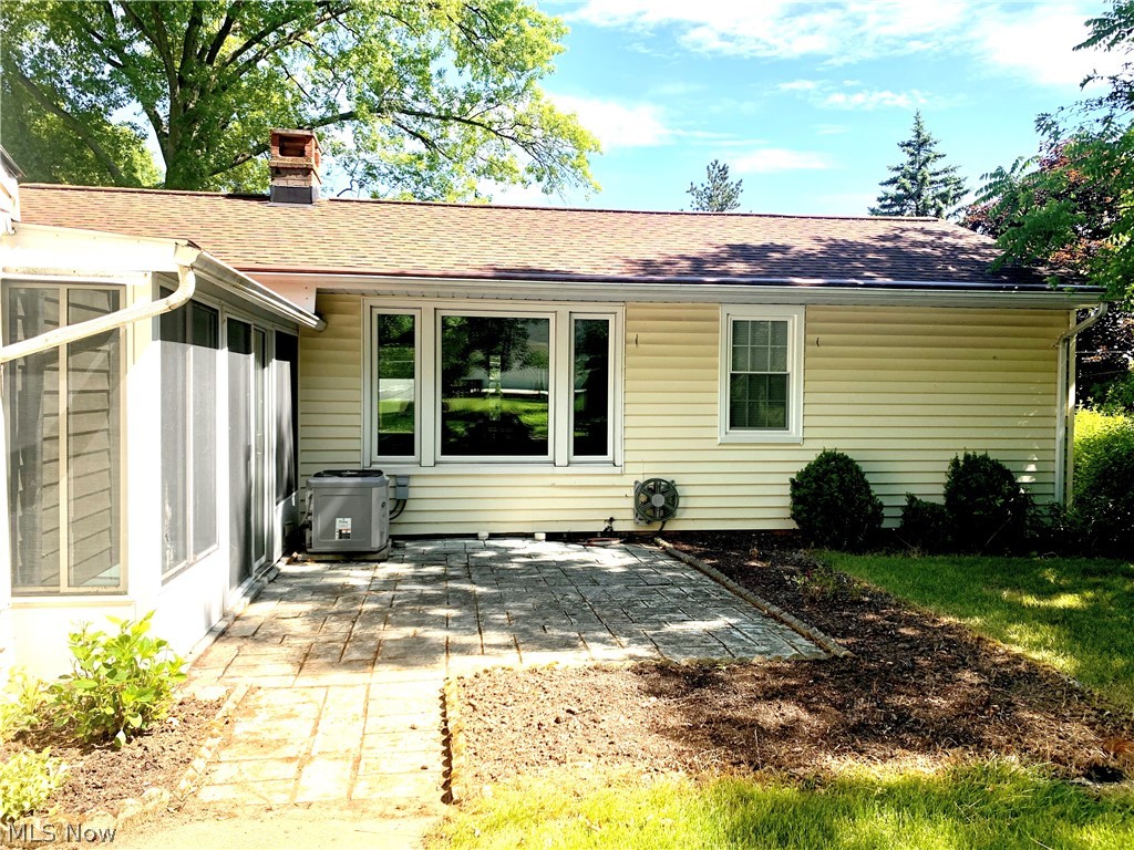 3966 East Sprague Road Broadview Heights, OH 44147 - Photo 6 of 28 Gallery Image 6